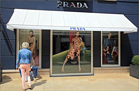 Prada roermond outlet